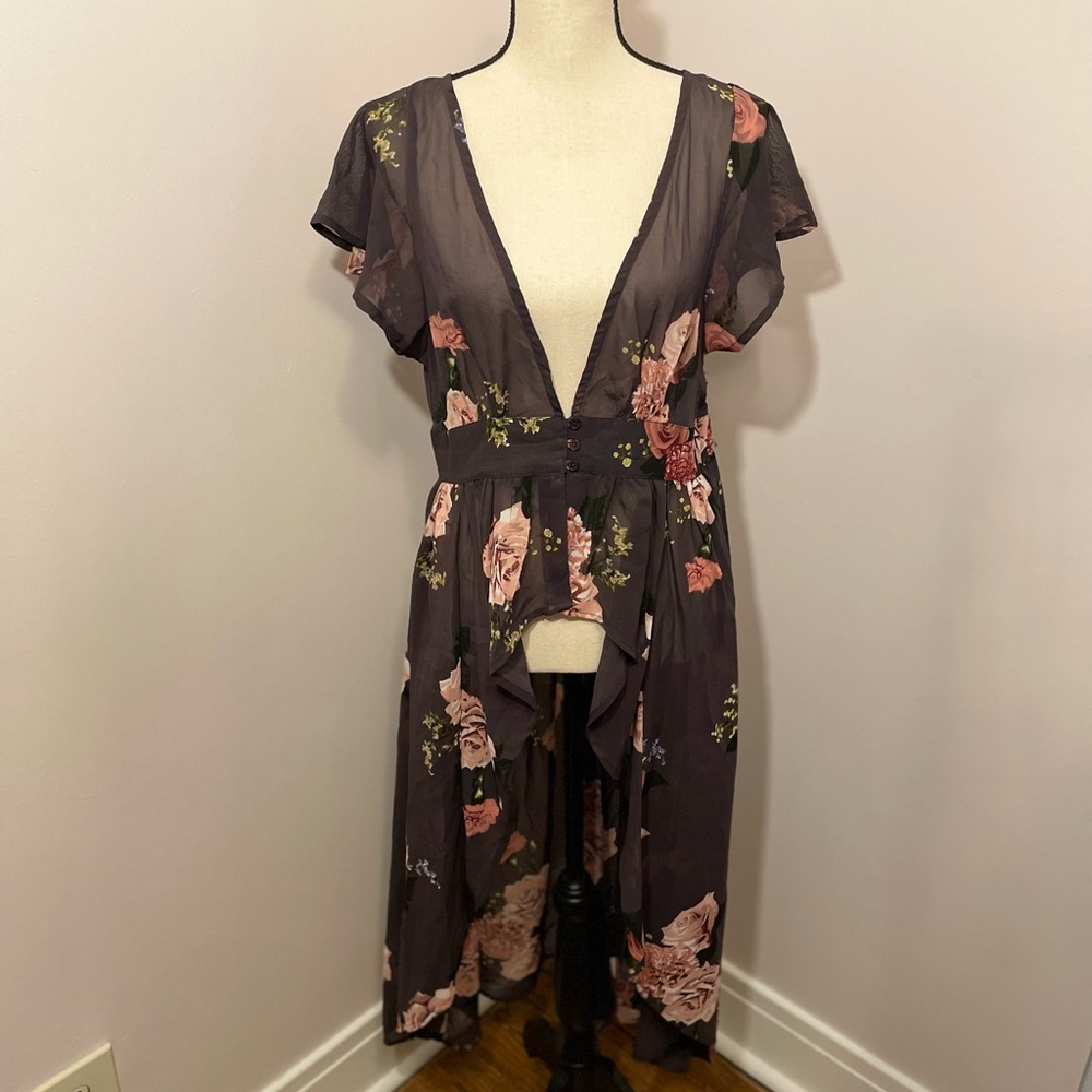 LIVE 4 TRUTH Sheer Cover Up. Size L.